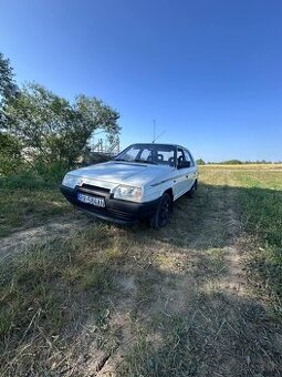 Skoda favorit