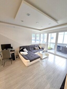 2 izbový, kompletne zariadený byt 59 m2 + loggia - Trenčín