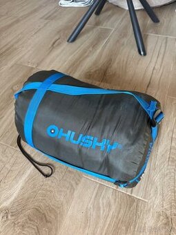 Husky Soria -11 spacák