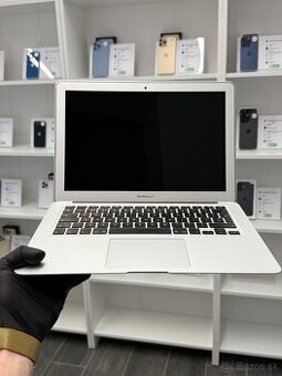 ZÁRUKA 2 ROKY / Apple MacBook Air 2017 / 13.3" / i5 / 8GB