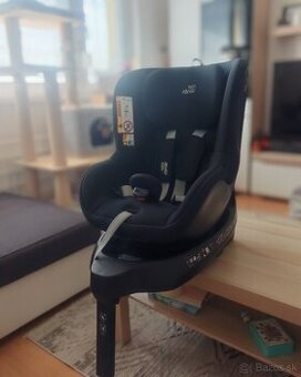 Britax Römer Dualfix M Plus Space Black - 360°, bezpečná