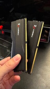 G.SKILL 32 GB KIT DDR5 6000 MHz CL40 Trident Z5 RGB Black