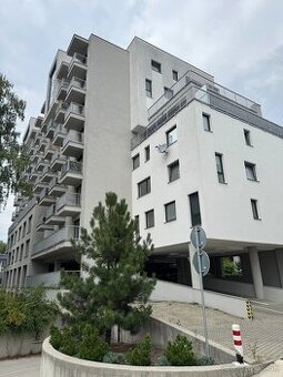 Prenájom nového 2-izbového bytu v centre mesta Žilina