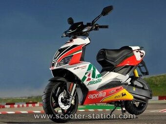 Aprilia SR 50 R – Max Biaggi Replica