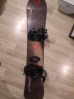 Snowboard 152cm + topánky