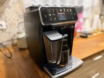 Philips Series 5400 LatteGo EP5447/90.