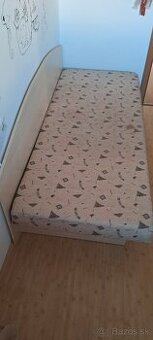 Váľanda s úložným priestorom