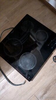 Sklokeramicka varná doska