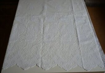 záclony,látky,šál....