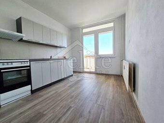 Prenájom, Byt/3-izbový (RE01031333)