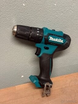 Aku skrutkovač s príklepom Makita