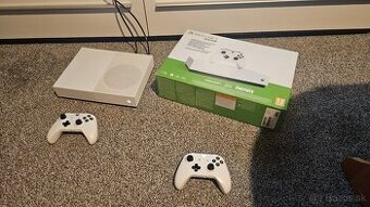 Xbox One S All-Digital 1TB + 2xjoypad + 128 hier na konte - 1