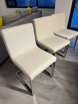 Jedalenské stoličky - 1