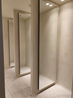 Masívne veľké zrkadlá na zavesenie