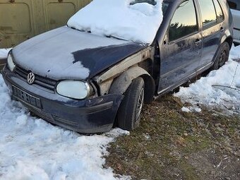 Rozpredam Volkswagen Golf 4  1.4 benzin , r.v 1998,
