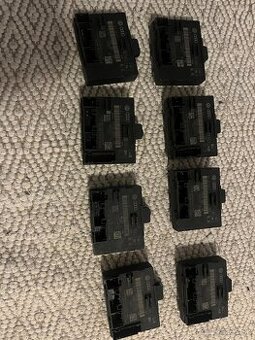 Riadiaca jednotka dverí superb 2 viac tipov