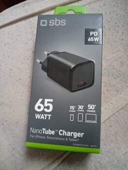 Výkonný nabíjací adaptér 65W