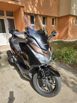 Predám Maxi skúter Honda Forza 125, ABS, 11kw