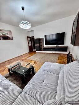 Veľkorysí 86m2 , 2-izbový  byt v Starom meste