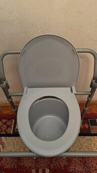 Toaletná stolička pre seniorov / invalidov