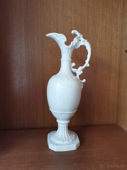 Porcelánová váza