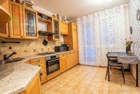 Na predaj krásny 4-izbový byt, Beniakova ul.,81 m², Karlova 
