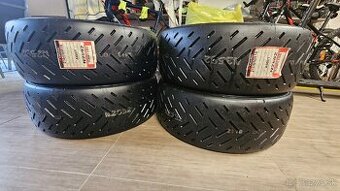 Predám semislick Yokohama Advan A006T 225/45 R18