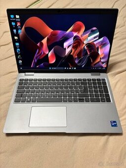 Dell Latitude 5521, i7, 16 RAM, 500 DISK, Win 11 Pro, 500€