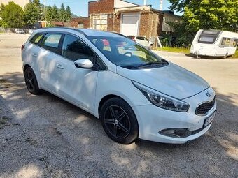 Kia Ceed - 1