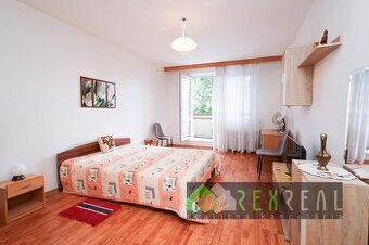 Predaj 2 izbového bytu s balkónom, Veľký Krtíš.
