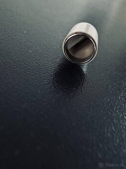 Apple Pencil - kryt na Lightning nabíjací/párovací konektor