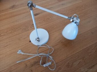 Stolová lampa