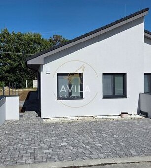 TOP NA PREDAJ: skolaudovaný 4 izbový rodinný dom (B) na poze