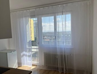 SVETLÝ 2-IZB. BYT, CENTRUM-STARÉ MESTO, BALKÓN