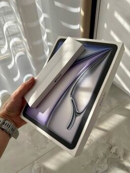 Apple iPad Air 11" M2 Wi-Fi 128GB - kozmicky sivý