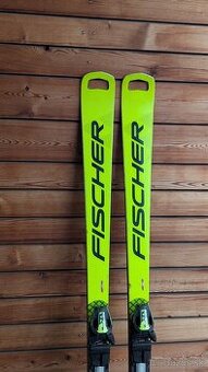 Špičkové carvingové lyže Fischer RC4 WC CT, 180cm, 2022