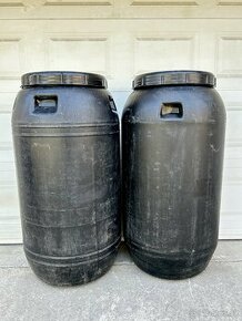 Potravinárske plastové sudy 250L veľa kusov
