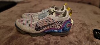 NIKE AIR VAPORMAX 2020 FK