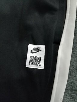 Pánske tepláky zn. Nike