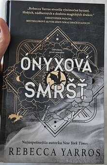 Kniha Onyxová smršť s orieskou