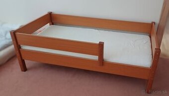 Detská posteľ a 2x matrac 140X70