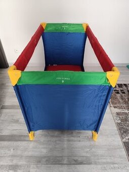 Cestovná postieľka