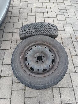 Predám 4 ks pneumatiky na diskoch 175/70 R14