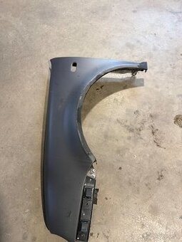 Šoferov blatnik golf 4