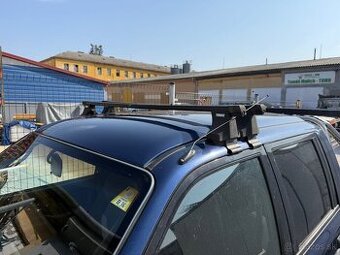 Thule priečky na strechu auta