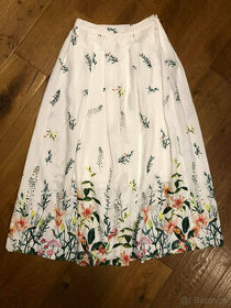 VERO MODA - dlhá sukňa s kvetinovou potlačou