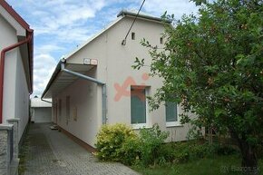 Bez maklérov predám ihneďobývateľný dom v lokalite Trenčín ( - 1