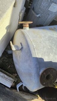 Stará tlaková nádoba 450L