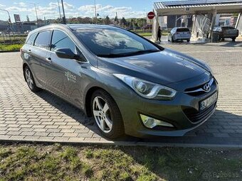 Predám Hyundai i 40 CW 1.7CRDi automat