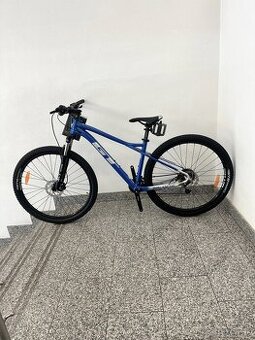 GT Avalanche Sport, Blue 29" veľ. M (17“) a veľ. L (19“), b